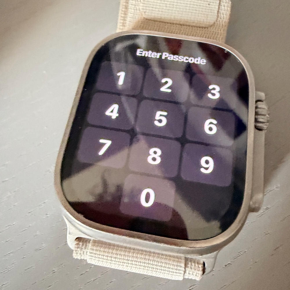 Apple Watch Ultra 49 MM used